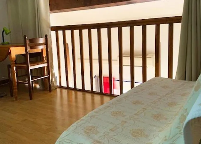 Mitoyenne Climatisee, Piscine, Parking, 450m De La - Fr-1-607-17 *