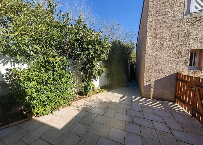 度假居 Mitoyenne Climatisee, Piscine, Parking, 450m De La - Fr-1-607-17 *